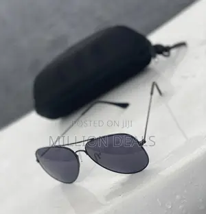 Black Light Weight Men’S Sunglasses Aviator