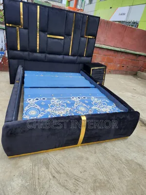 Upholstery Well Padded 4.5by6 Set of Bed