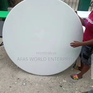 Foldable Event Round Table