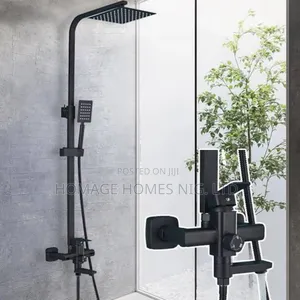 Executive Black Shower 01