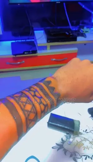 Tattoo Artist