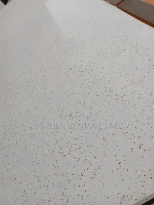 Quartz White Gold Spotted