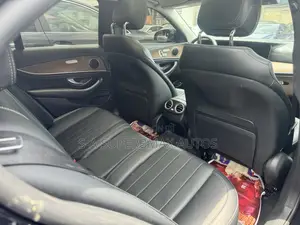 Mercedes-Benz E300 2017 Black