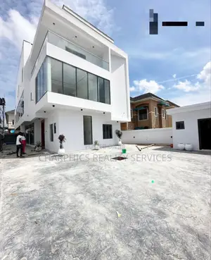 5bdrm Duplex in Lekki for sale