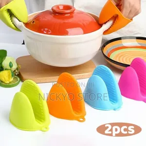 2pcs Kitchen Silicone Heat Resistant Gloves