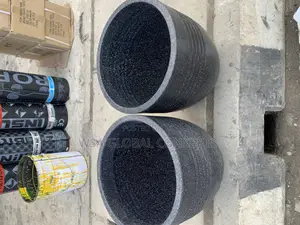 Indoor/Outdoor Round Flower Pots