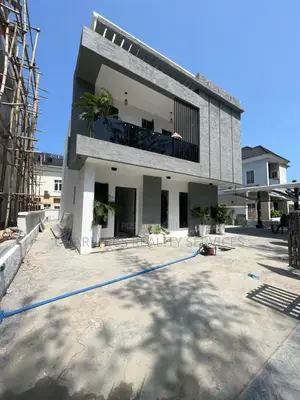 5bdrm Duplex in Lekki for sale