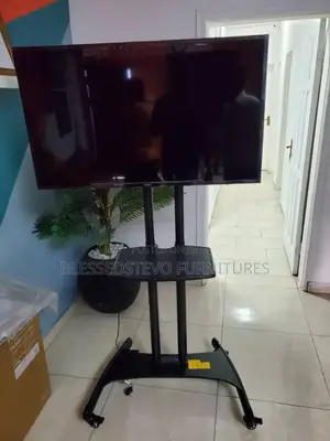 Luxury Mobile Plazma TV Stand 75 Inches Down to 32 Inches