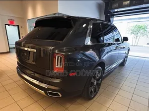 Rolls-Royce Cullinan Base 2020 Black