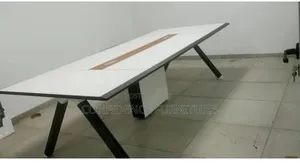 Quality Simple Designed Conference Table by 8 Seaters