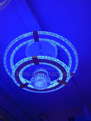 Standard World Class VIP Dropping Chandelier Light