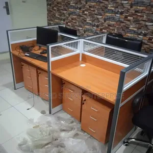 Office Work Station by 4 Division