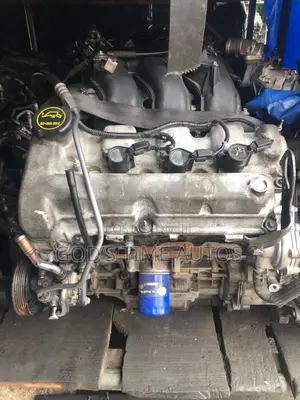 MPV Mazda 2000 Model V6