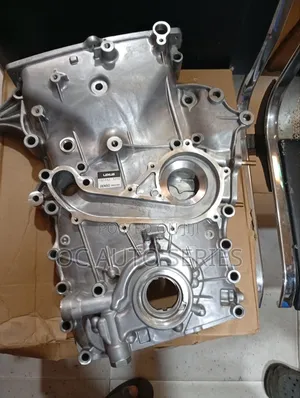 Complete Timing Chain Cover/Oil Pump Toyota 2tr