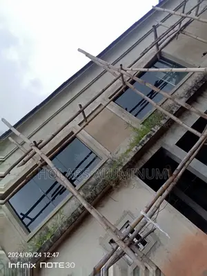 Fixed Glass