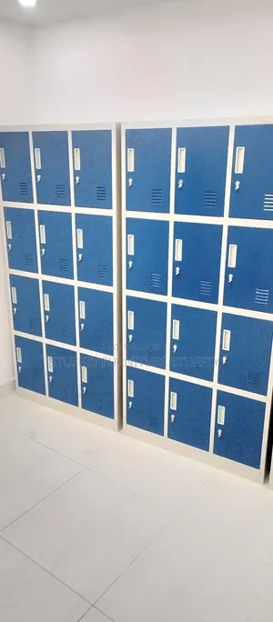 Stuffzy 12 Doors Metal Workers Lockers