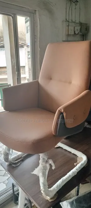 Stuffzy High Quality Office Chairs