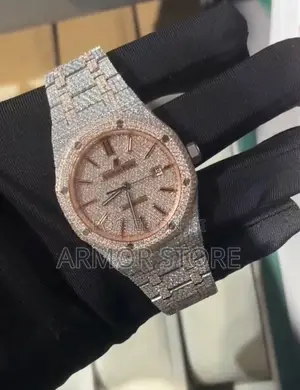 Vvs1 Moissanite Diamond HUBLOT Wristwatch With Certificate