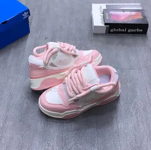 Ogiy Sneakers