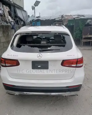 Dm for Back Windscreen for Mercedes GLC Available