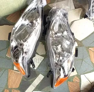 Corolla 2010 Headlamp Available