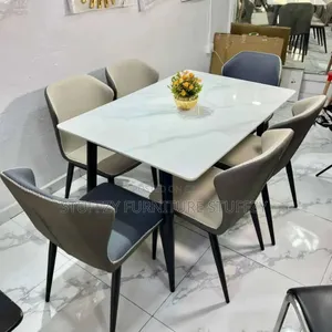 Stuffzy New Design 6 Seaters Dinning Table