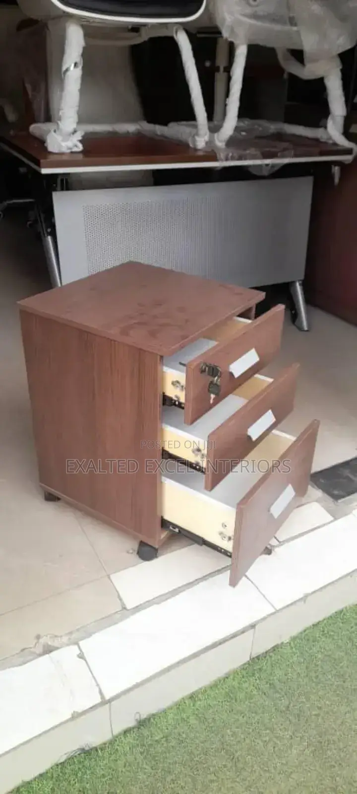 Executive Mobile Drawer