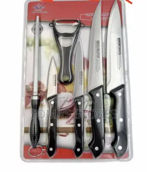 Knifes,Peeler And Chopping Board