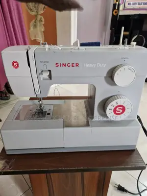 Multifunction Singer Machine