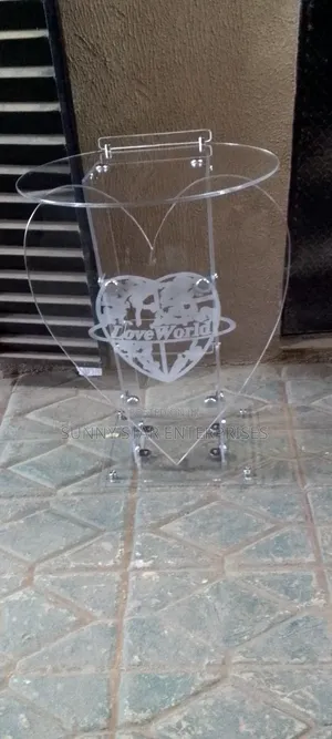 High Quality Unbreakable Acrylic Love World Pulpit for Churc