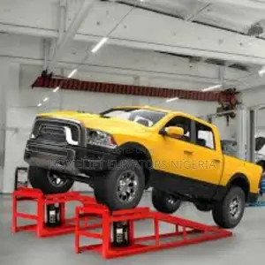 Truck Loading Ramp Lift