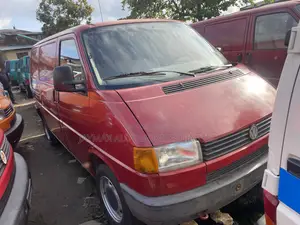 Volkswagen Transporter 2002 Red