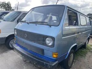 Volkswagen Transporter 2000 Blue