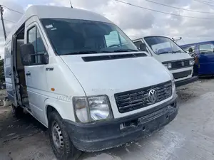 Volkswagen LT 2000 White