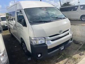 Toyota HiAce 2016 White