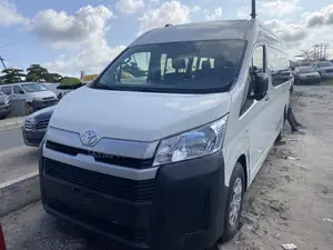 Toyota HiAce 2021 White