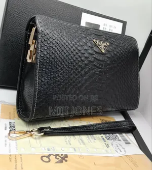 Leather Purse With Extension