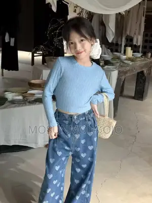 Girl Fashion Cropped Top