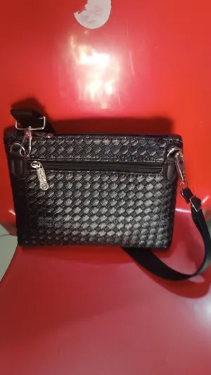 Lankaidin Black Leather Side and Shoulder Bag