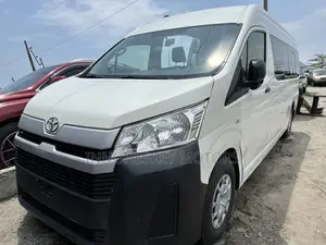 Toyota HiAce 2020 White