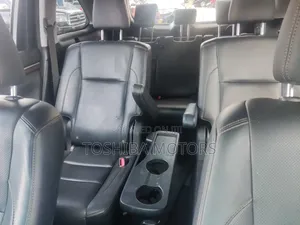 Toyota Highlander 2017 Gold