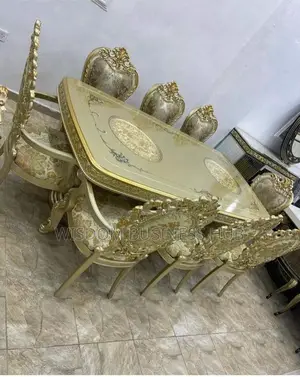 8 Seater Royal Dinning Set