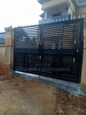 12ft/8ft Gate