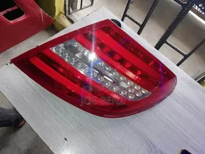 C300 2013 Right Side Backlight