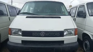 Volkswagen Transporter 2005 White