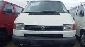 Volkswagen Transporter 2005 White