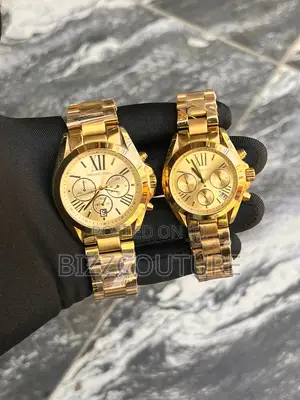 Original Michael Kors Chronograph Gold Chain Watch in Store
