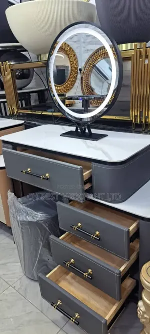 Dressing Mirror With Led Light and Stool