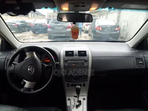 Toyota Corolla 2009 Silver