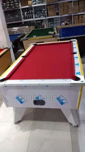 White Gloss Marble and Coin Operated Snooker With Red Top